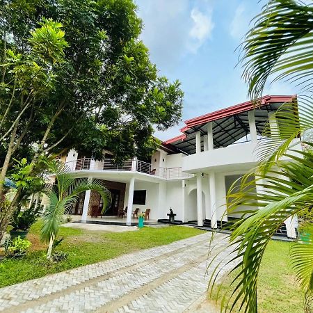 White Win Villa Elewala Exterior photo